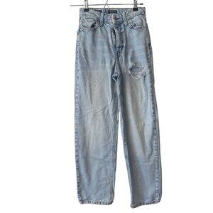 Wild Fable 90s Relaxed Straight Light Wash Denim Jeans With Distressed Knee Deta